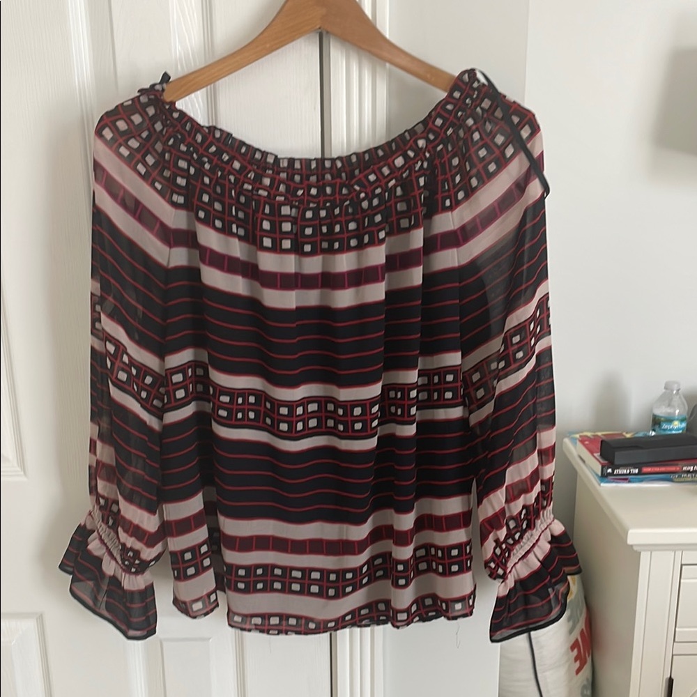 Chic Black and Red Women's Top size Small